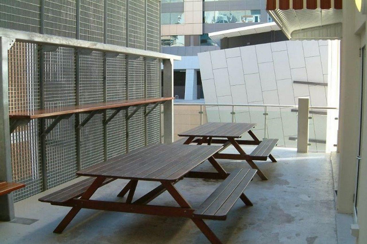Albergue Base Brisbane Embassy Exterior foto