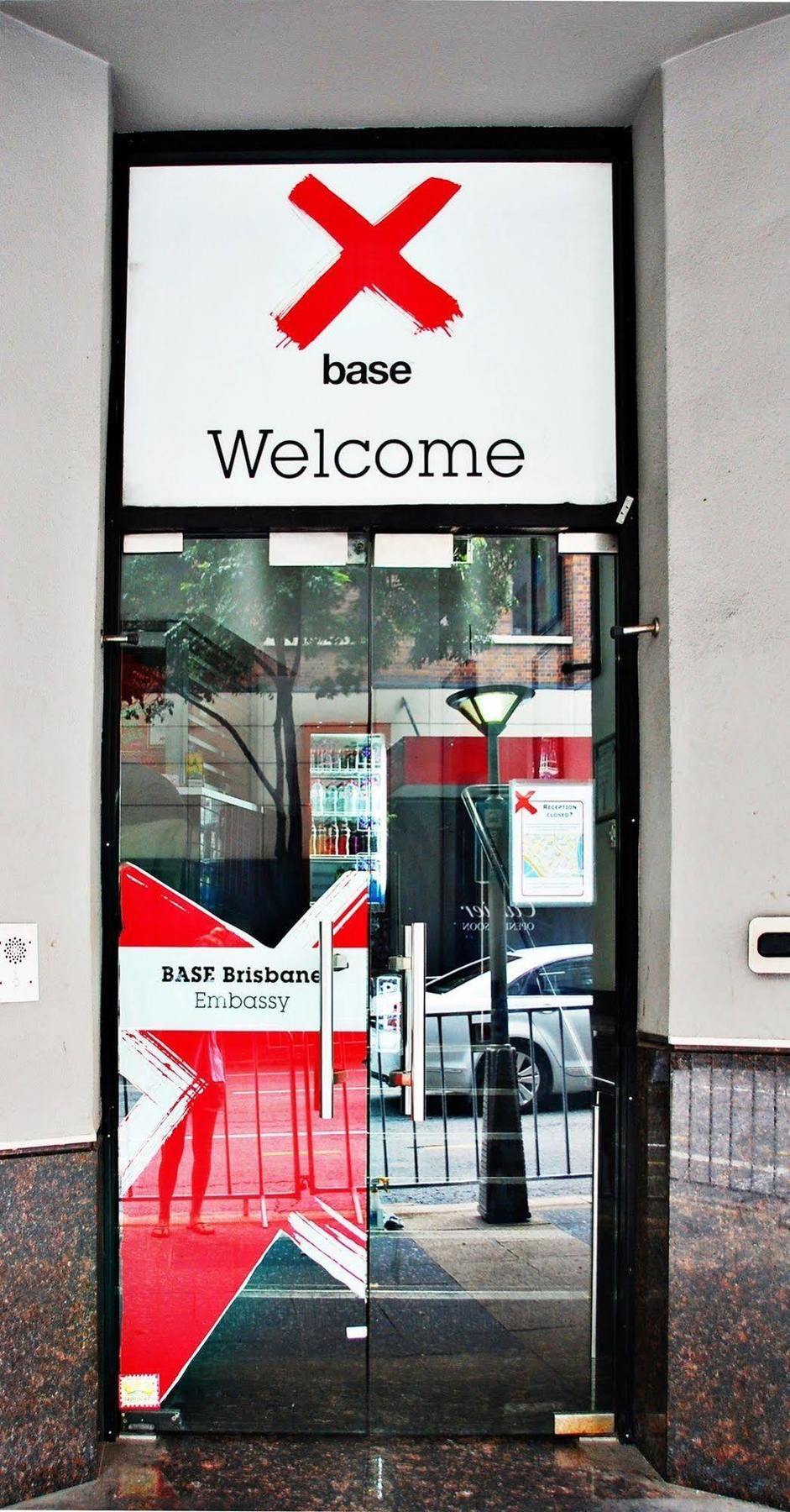 Albergue Base Brisbane Embassy Exterior foto