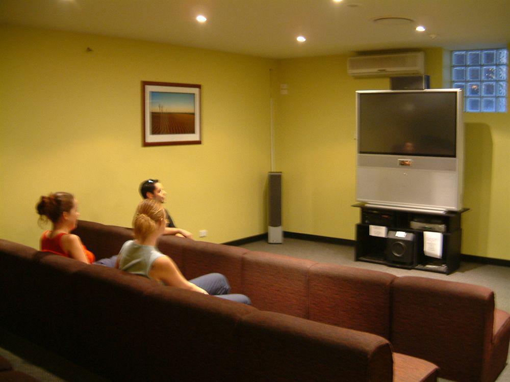 Albergue Base Brisbane Embassy Exterior foto
